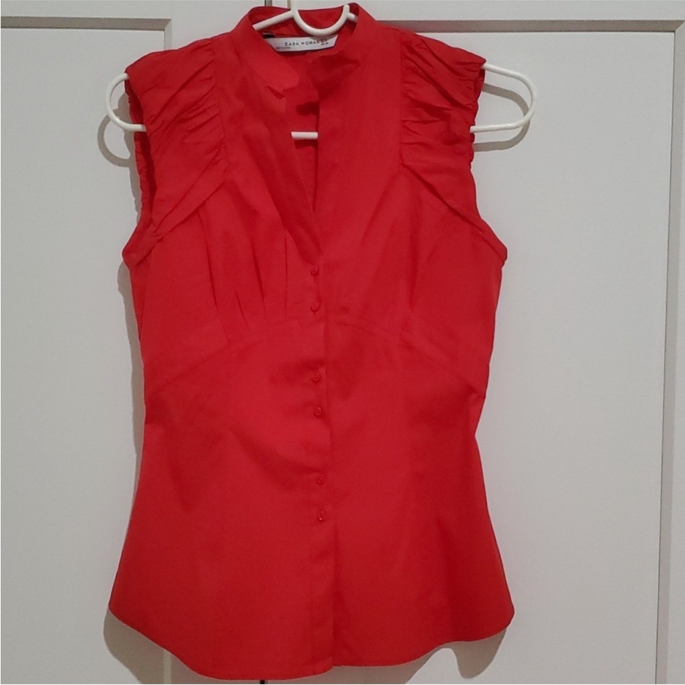 Red Sleeveless Blouse size small